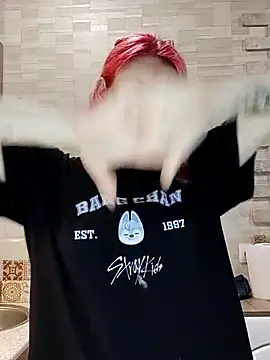 Lisa Adam online show from 15, 2, 2025