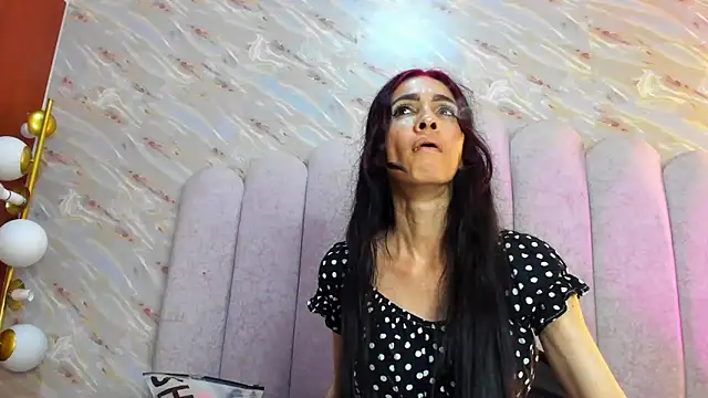 kathy-steven online show from 18, 4, 2026