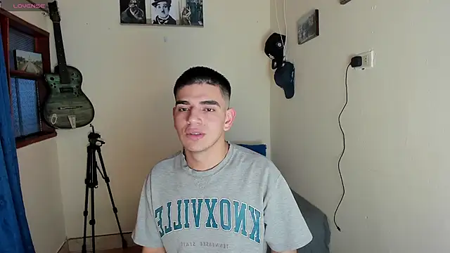 Snapshot of Ares_Johnson chatting on 27, 1, 2025 Ares Johnson online show from 27, 1, 2025