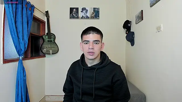 Snapshot of Ares_Johnson chatting on 31, 1, 2025 Ares Johnson online show from 31, 1, 2025