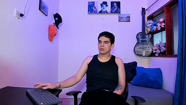 Snapshot of Ares_Johnson chatting on 24, 2, 2025 Ares Johnson online show from 24, 2, 2025