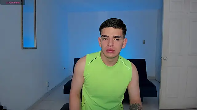 Snapshot of Ares_Johnson chatting on 2, 10, 2025 Ares Johnson online show from 2, 10, 2025