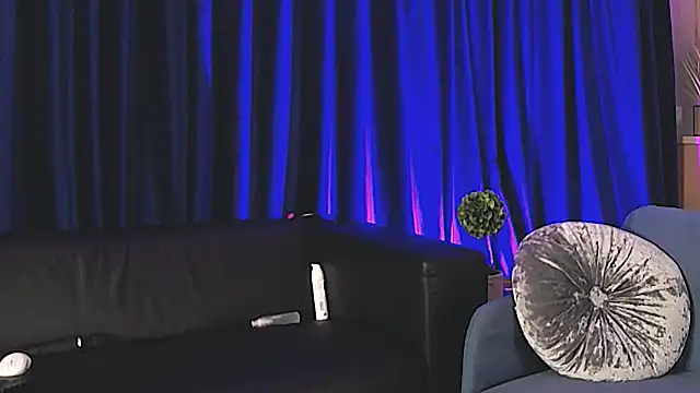 RosaCatalleya online show from 4, 2, 2026