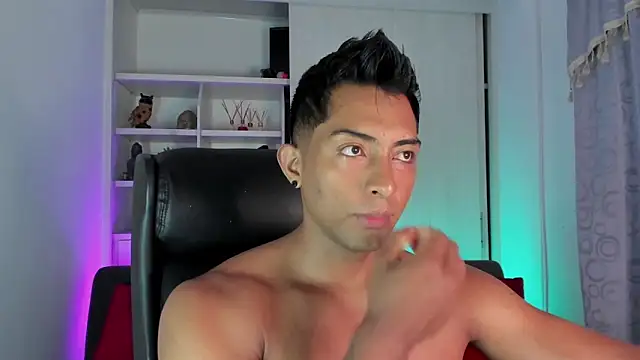 Couple muscle1 online show from 13, 12, 2024