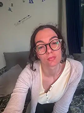 Strawberry queen91 online show from 17, 4, 2026