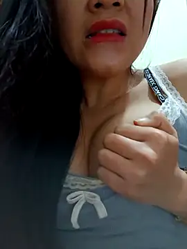 Snapshot of Lyly_sexy2k chatting on 19, 3, 2025 Lyly sexy2k online show from 19, 3, 2025