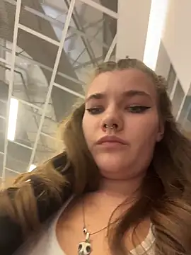 Snapshot of Holy_Tereza chatting on 10, 4, 2026 Holy Tereza online show from 10, 4, 2026