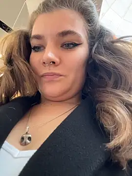 Snapshot of Holy_Tereza chatting on 17, 4, 2026 Holy Tereza online show from 17, 4, 2026