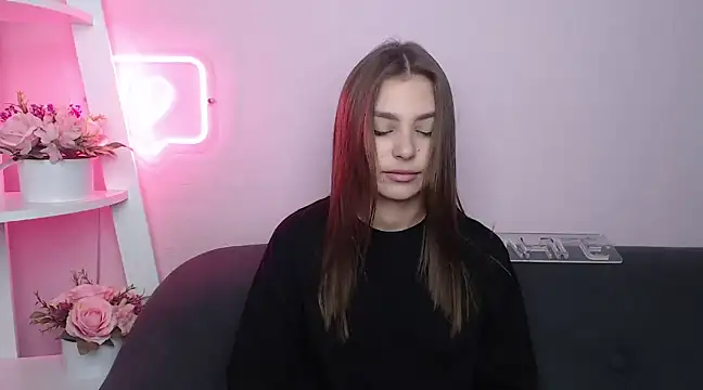 MilanaAngelAs online show from 4, 3, 2025