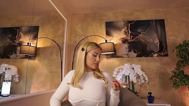 EvaZane online show from 5, 3, 2026