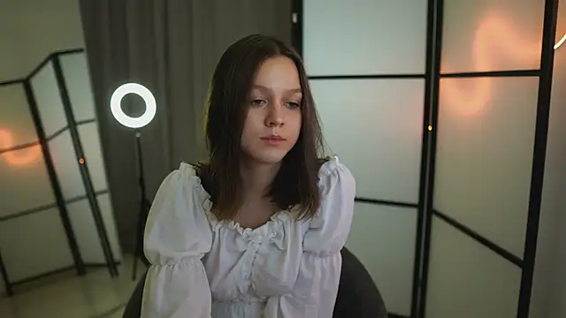 Addelin Moon online show from 15, 3, 2025