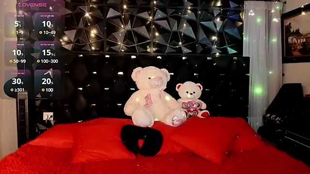 Snapshot of charlottemeyerr chatting on 7, 12, 2024 charlottemeyerr online show from 7, 12, 2024