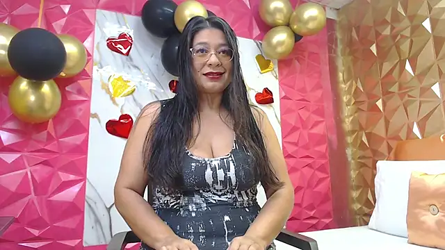 MiaCallie online show from 21, 11, 2025