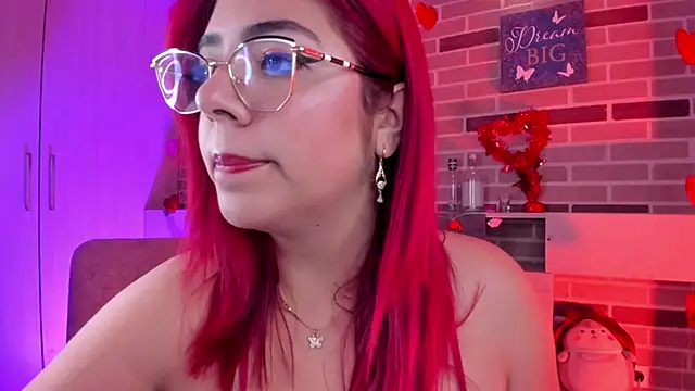 Snapshot of Rousse_Collinss chatting on 3, 3, 2025 Rousse Collinss online show from 3, 3, 2025