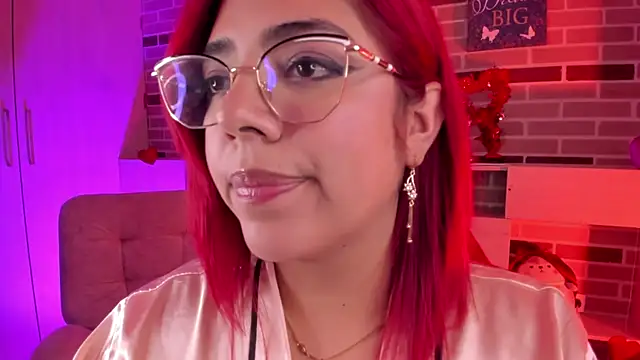 Snapshot of Rousse_Collinss chatting on 7, 3, 2025 Rousse Collinss online show from 7, 3, 2025