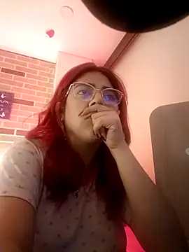 Snapshot of Rousse_Collinss chatting on 1, 11, 2025 Rousse Collinss online show from 1, 11, 2025