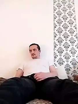 Snapshot of denis99tff chatting on 19, 11, 2025 denis99tff online show from 19, 11, 2025