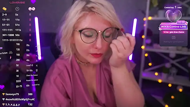 CoolTatis online show from 20, 2, 2025