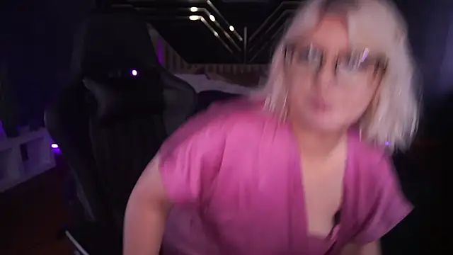 CoolTatis online show from 2, 3, 2025