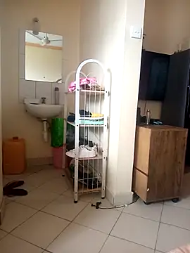 Snapshot of zainabsmile chatting on 30, 10, 2025 zainabsmile online show from 30, 10, 2025