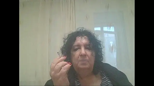 Snapshot of maturekorine chatting on 14, 5, 2026 maturekorine online show from 14, 5, 2026