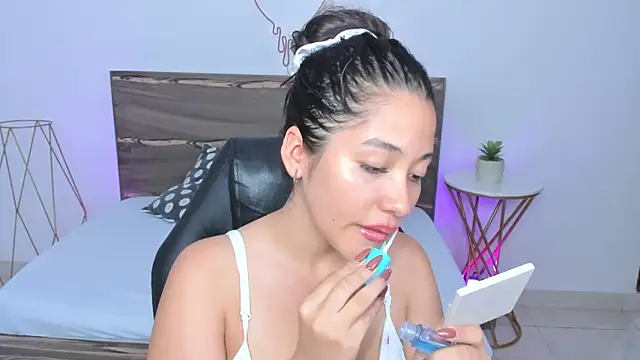 Snapshot of ivette_bocelly chatting on 1, 2, 2025 ivette bocelly online show from 1, 2, 2025