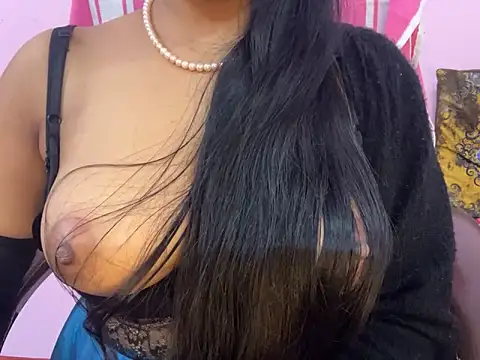 Snapshot of roshni-5 chatting on 6, 1, 2025 roshni-5 online show from 6, 1, 2025