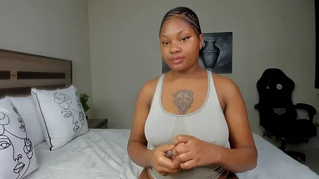 Renee-18 online show from 11, 2, 2025