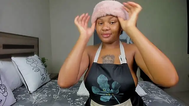 Renee-18 online show from 19, 2, 2025