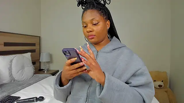 Snapshot of Renee-18 chatting on 21, 5, 2026 Renee-18 online show from 21, 5, 2026