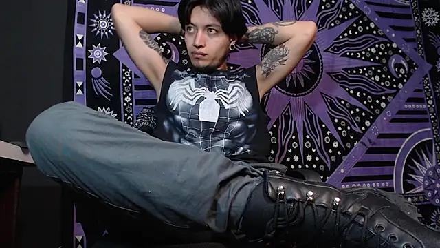 Dicaprioo  online show from 23, 1, 2025