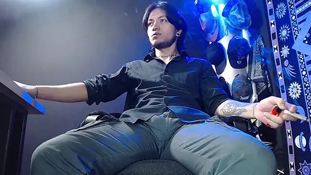 Dicaprioo  online show from 25, 2, 2025