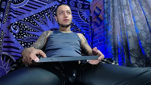 Dicaprioo  online show from 2, 10, 2025