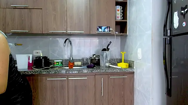 Snapshot of adan_eva960 chatting on 10, 12, 2024 adan eva960 online show from 10, 12, 2024