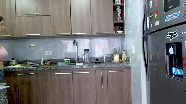 Snapshot of adan_eva960 chatting on 10, 3, 2025 adan eva960 online show from 10, 3, 2025