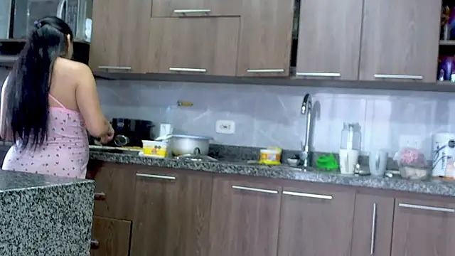 Snapshot of adan_eva960 chatting on 13, 9, 2025 adan eva960 online show from 13, 9, 2025