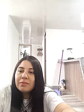 Snapshot of adan_eva960 chatting on 4, 10, 2025 adan eva960 online show from 4, 10, 2025