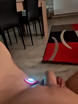 Szeltolo001 online show from 15, 3, 2026