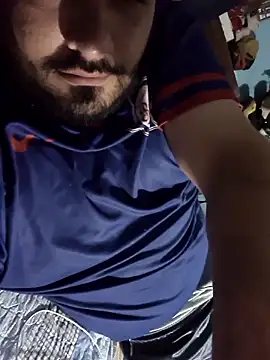 Snapshot of GILBERTHOR92 chatting on 27, 11, 2025 GILBERTHOR92 online show from 27, 11, 2025