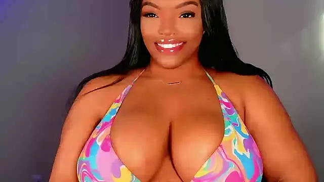 Snapshot of maybabi chatting on 1, 10, 2025 maybabi online show from 1, 10, 2025