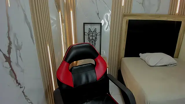 Snapshot of delilaquinn chatting on 3, 12, 2025 delilaquinn online show from 3, 12, 2025