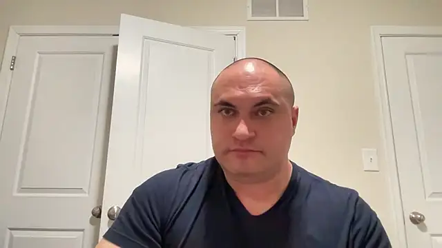 SluggishChase99 online show from 15, 1, 2025