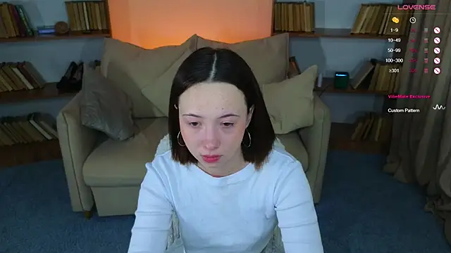 Hayle Hill online show from 15, 3, 2025