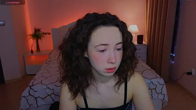 Hayle Hill online show from 9, 3, 2026