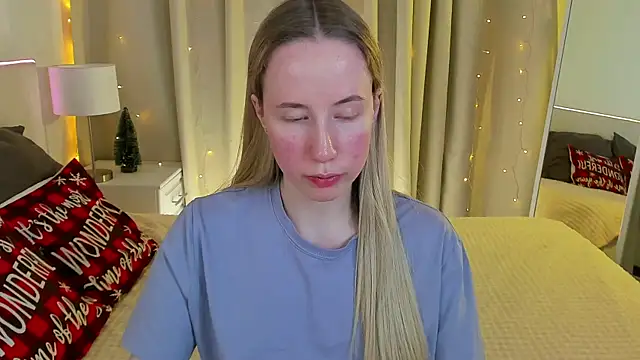 Snapshot of Cassie_Kelman chatting on 19, 12, 2024 Cassie Kelman online show from 19, 12, 2024