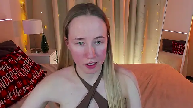 Snapshot of Cassie_Kelman chatting on 5, 1, 2025 Cassie Kelman online show from 5, 1, 2025