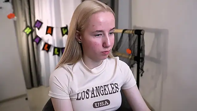 Cassie Kelman online show from 20, 10, 2025