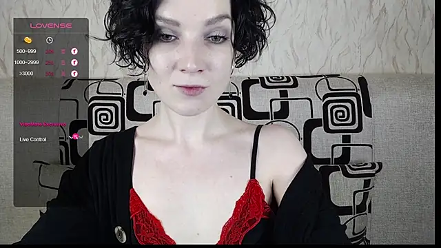 Snapshot of TinaWince chatting on 28, 2, 2025 TinaWince online show from 28, 2, 2025