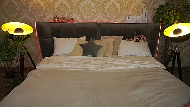 ArianaDarkk online show from 9, 3, 2025