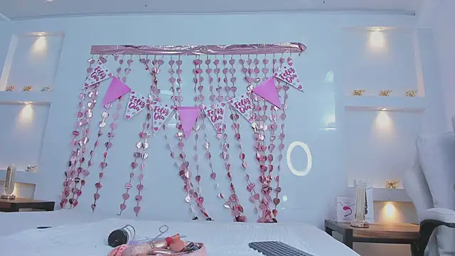 Dalia-Prada online show from 10, 2, 2026